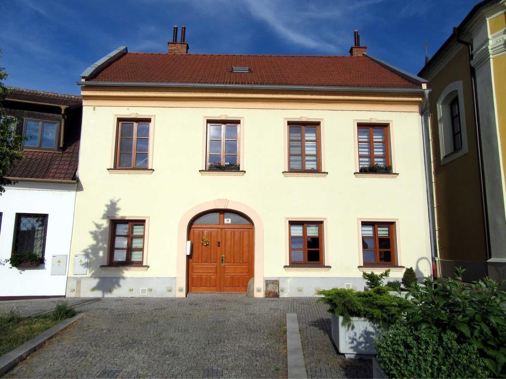 Apartman U Kostela Veselí nad Moravou Exteriör bild